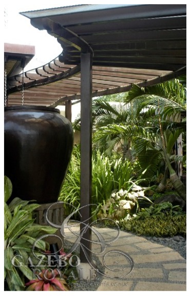 Large planter greets you as you enter the Trellised Walk going to the Bamboo Grove